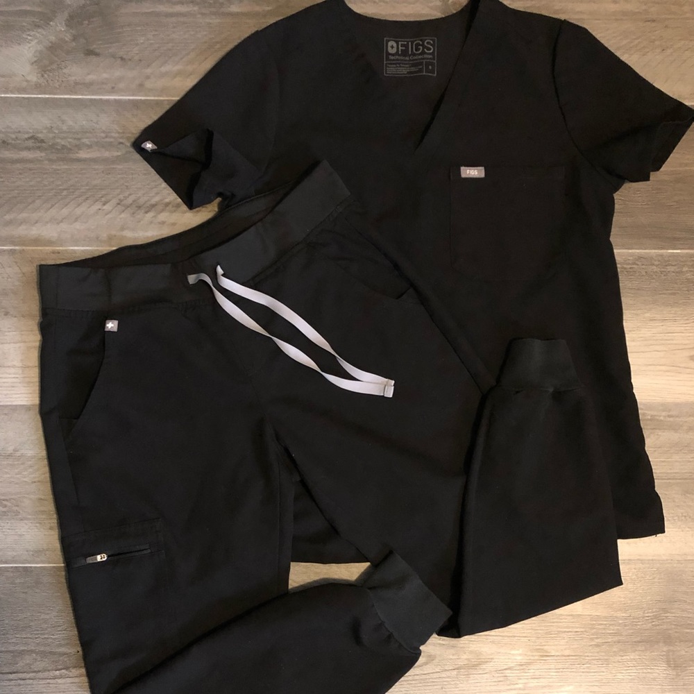 FIGS Black: S Catarina Top & S/P Zamora Jogger Pants
